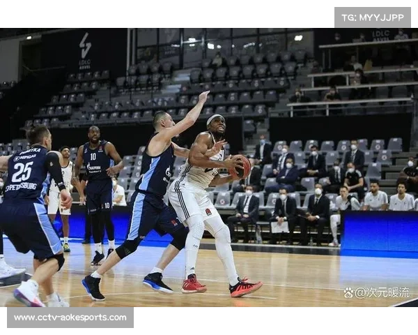 亚历山大14分创季后赛新低 雷霆惨败森林狼42分落败